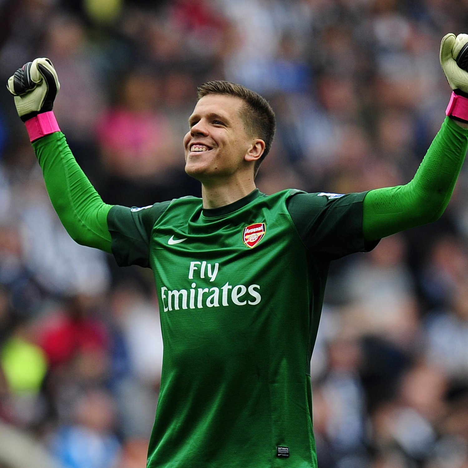 Wojciech Szczesny and Arsenal Agree on Long-Term Contract | Bleacher Report 