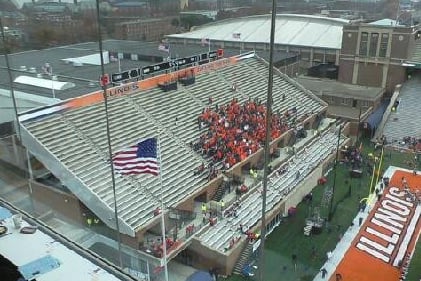 Illinois Student Section Non-Existent for Kickoff