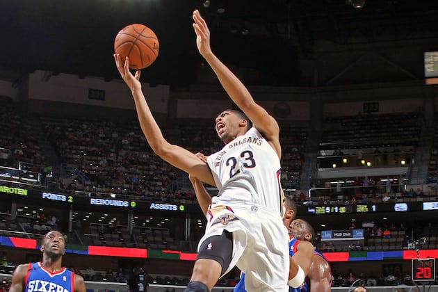 Davis Powers Pelicans to 135-98 Rout of 76ers