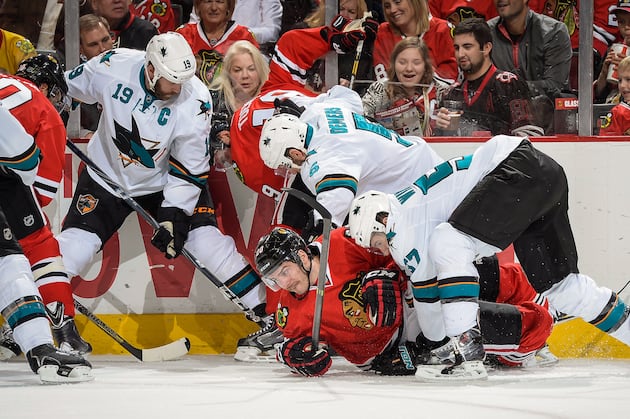 Blackhawks Rebound, Blast Sharks