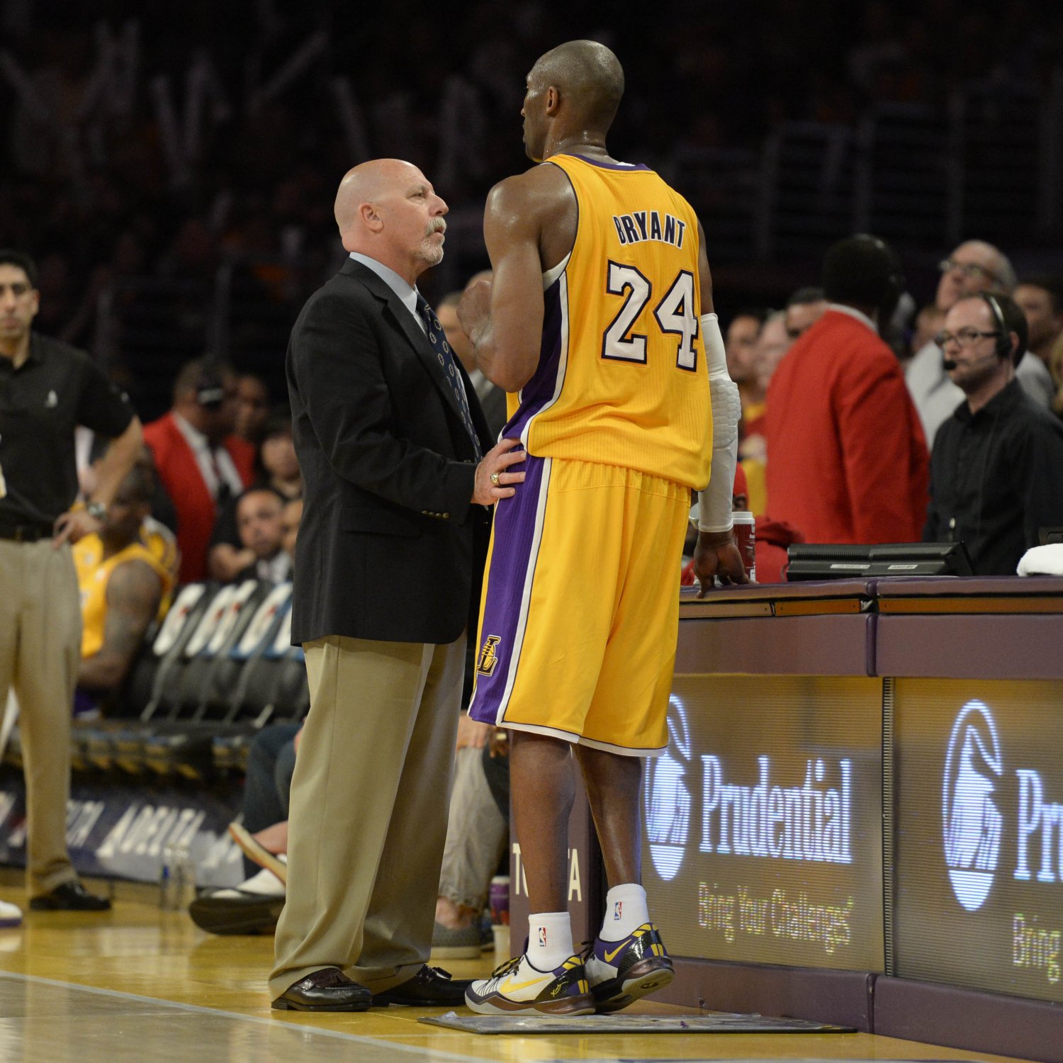 Timeline of Kobe Bryant's Return from Devastating Achilles Injury | Bleacher Report