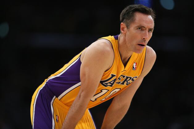 Rumor: Steve Nash Considering Retirement over Pain