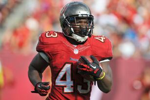 Hi-res-450284995-running-back-bobby-rainey-of-the-tampa-bay-buccaneers_crop_north