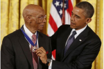 Ernie Banks Awarded Presidential Medal of Freedom
