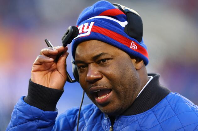 Giants' Perry Fewell on Stopping Tony Romo: 'Hope He Has a Bad Day'