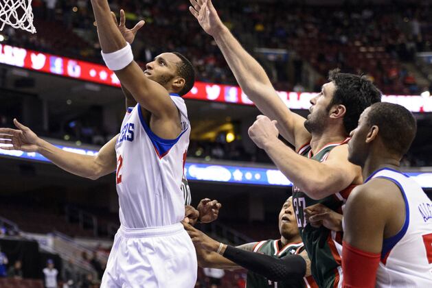 Hawes, Turner shoot down Bucks