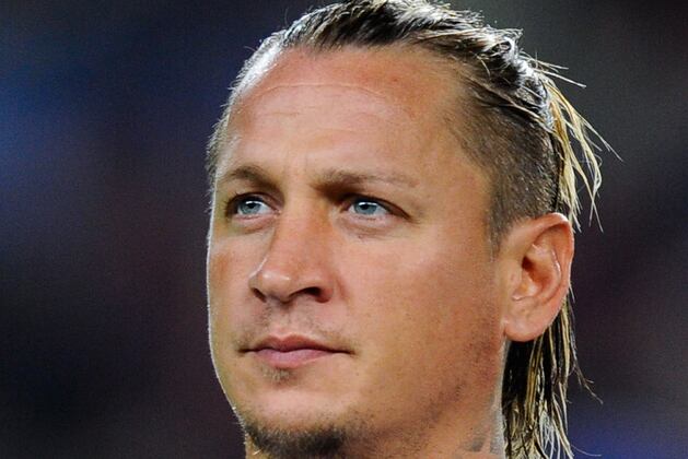 Mexes Heads to Hospital with Eye Problem