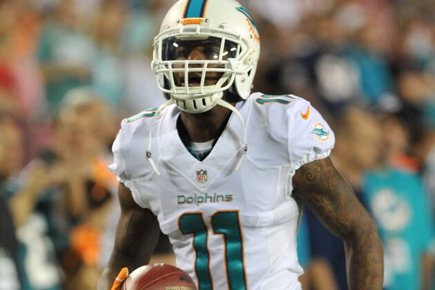Dolphins Hit the Deep Ball, Lead Panthers7-3