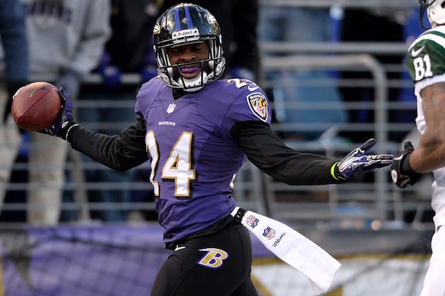 Ravens Cornerback Corey Graham Gets Two Interceptions in Win