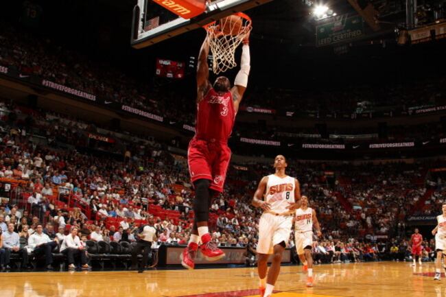 451988175-dwyane-wade-of-the-miami-heat-dunks-the-ball-against_crop_north.jpg