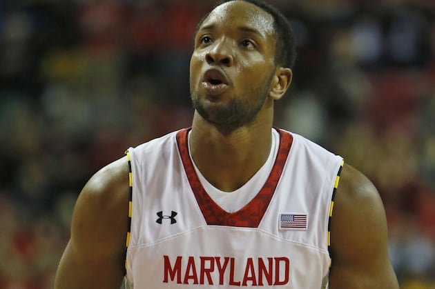 Dez Wells Earns MVP Honors After Paradise Jam Championship