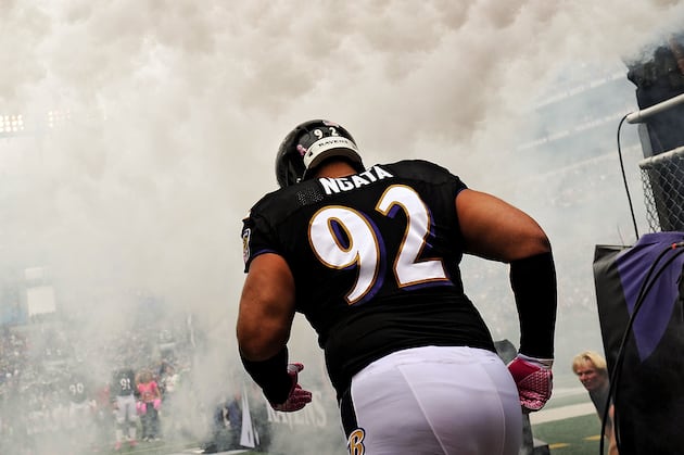 Ravens' Haloti Ngata Encouraged by How His Knee Feels