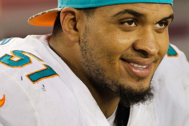 Dolphins Center Mike Pouncey, Who Has Missed the Last Two Games
