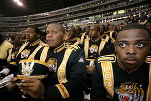 73438405-members-of-the-grambling-state-university-marching-band_crop_north