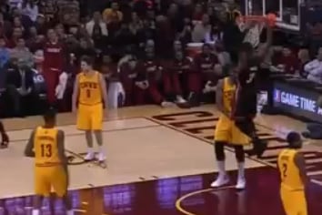 Video: LeBron's Sweet No-Look Dime to Wade