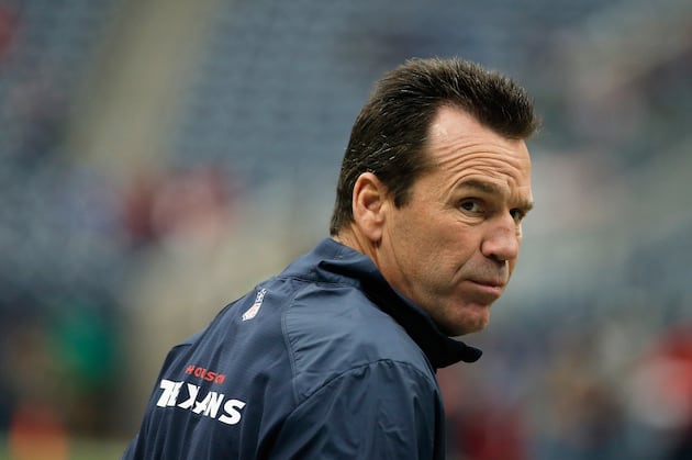 Gary Kubiak Intends to Coach from Sideline vs. Pats