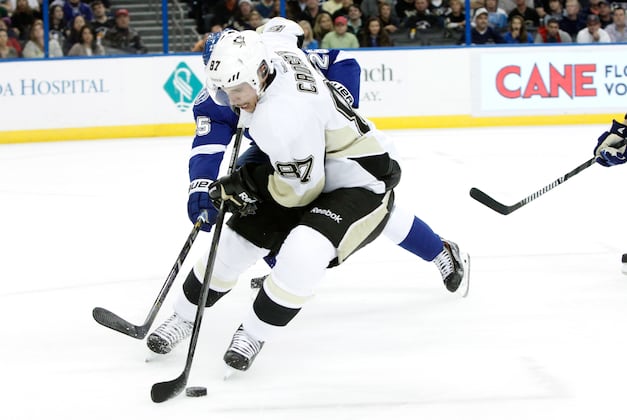 Video: Crosby Collects 700th Point in Pens' Win
