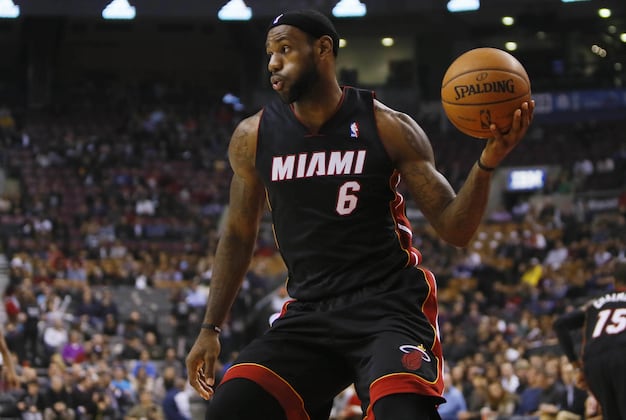 LeBron James Continues to Play Through Back Pain