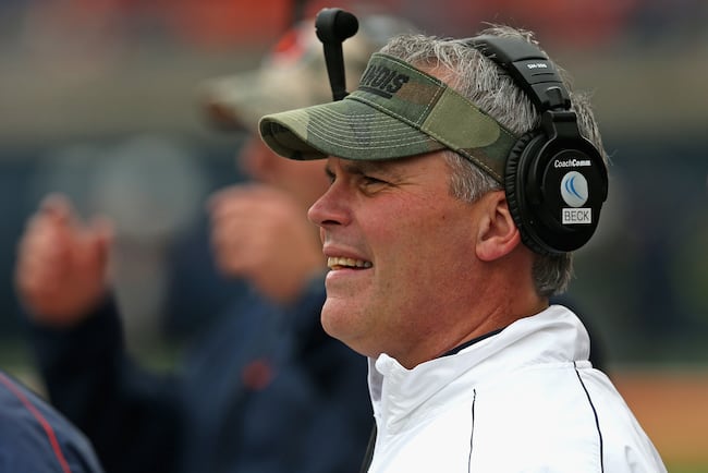 Hi-res-453137671-head-coach-tim-beckman-of-the-illinois-fighting-illini_crop_north
