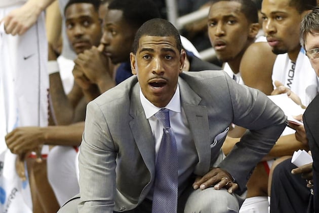 Napier Beats Buzzer as UConn Edges Florida