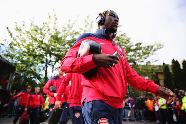 Hi-res-185909467-bacary-sagna-of-arsenal-arrives-for-the-barclays_crop_north