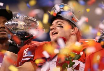 Hi-res-157304190-chris-borland-of-the-wisconsin-badgers-celebrates-the_crop_north