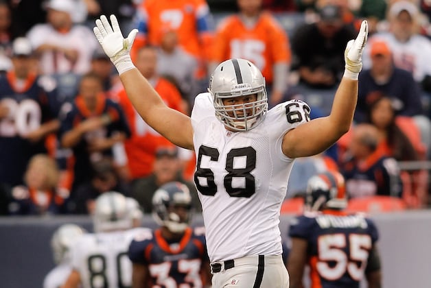 Veldheer, Raiders Engaged in Contract Negotiations
