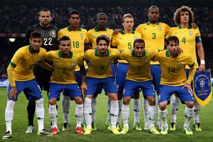 Hi-res-184685479-brazils-football-team-players-neymar-daniel-alexandre_crop_north