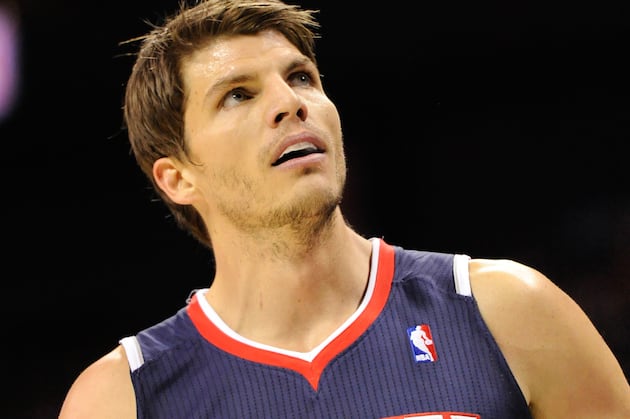 Korver Ties NBA Record with 89th Straight Game with 3