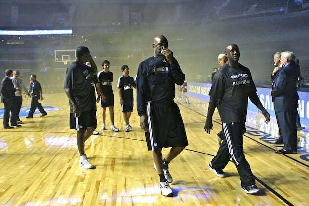 Timberwolves vs. Spurs Postponed in Mexico City Due to Smoke in Arena