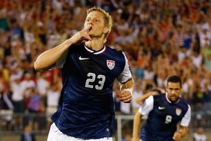 Hi-res-173677368-brek-shea-of-the-united-states-celebrates-his-goal_crop_north