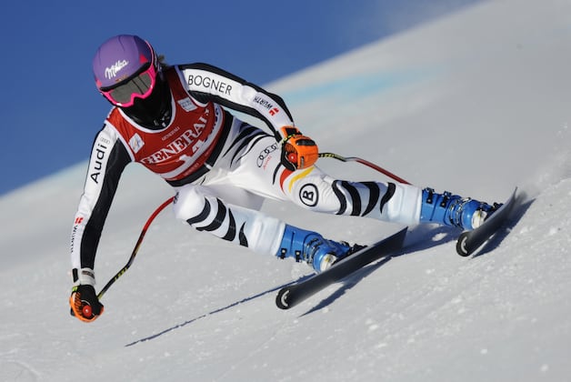 Lindsey Vonn Plans to Race Downhill at Lake Louise