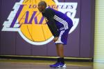 Kobe 'Trying' to Get Ready to Play Sunday 
