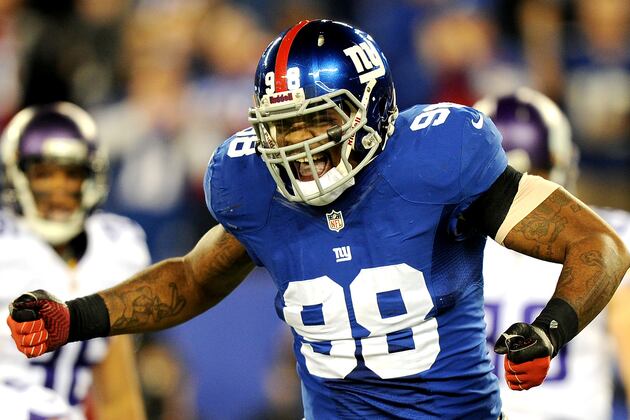 Giants' Rookie DE Damontre Moore Earns More Playing Time