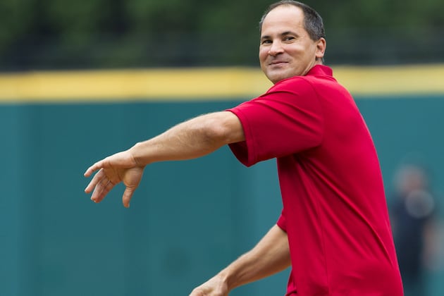 Omar Vizquel First-Base Coach for Detroit Tigers