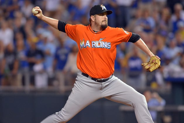 Astros Sign Qualls to 2-Year Deal