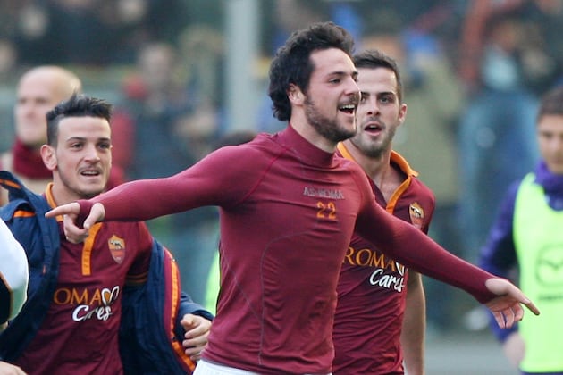 Football - Inspirational Gervinho helps Roma end draw sequence