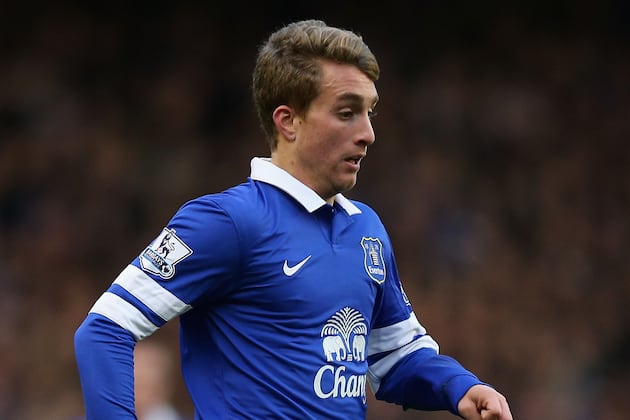 GIF: Gerard Deulofeu Equalises for Everton Against Arsenal