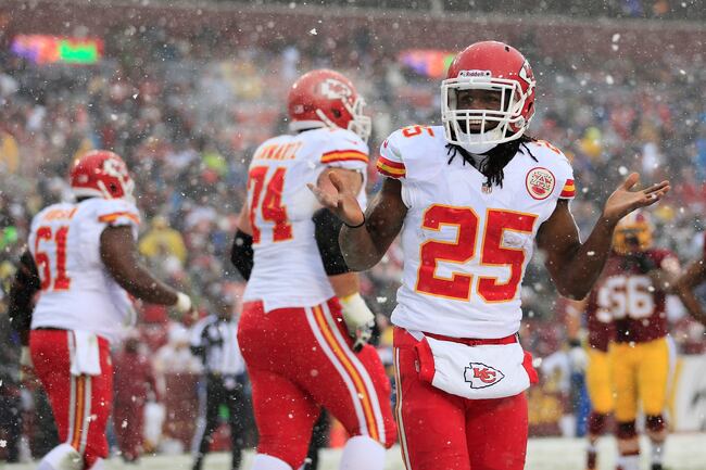 Hi-res-454297829-running-back-jamaal-charles-of-the-kansas-city-chiefs_crop_north