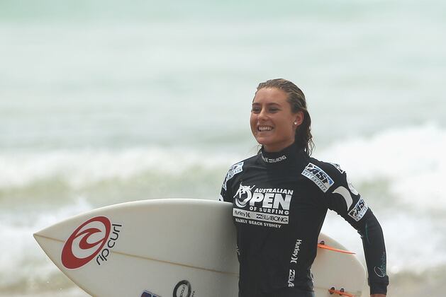 Introducing 2014 ASP Women's WCT Rookie Nikki Van Dijk