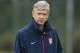 ST ALBANS, ENGLAND - NOVEMBER 05: Manager Arsene Wenger of Arsenal oversees a training session at London Colney on November 5, 2013 in St Albans, England. (Photo by Ian Walton/Getty Images)
