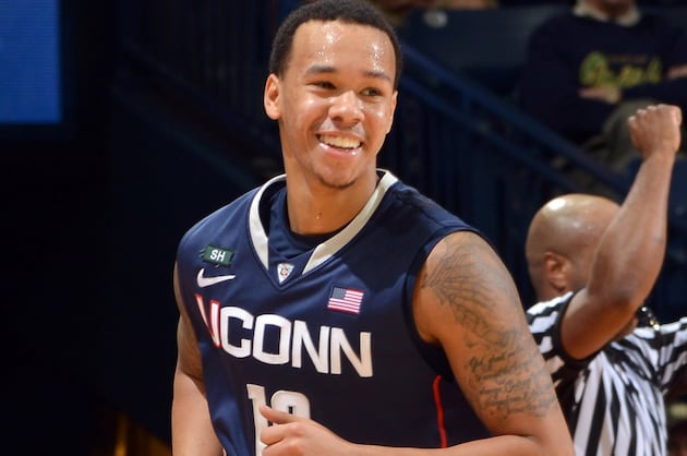 Napier AAC Player of the Week, Huskies Move to 9th in AP