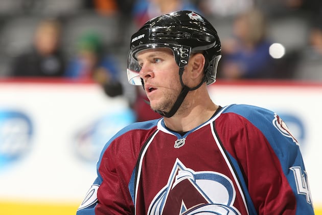 Alex Tanguay Has Hip Injury, out Indefinitely for Colorado Avalanche