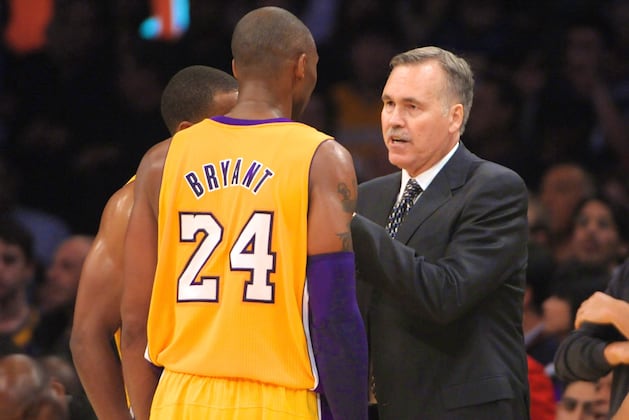 Mike D'Antoni Objects to Kobe Bryant's Lukewarm Assessment of Lakers' 10-9 Start