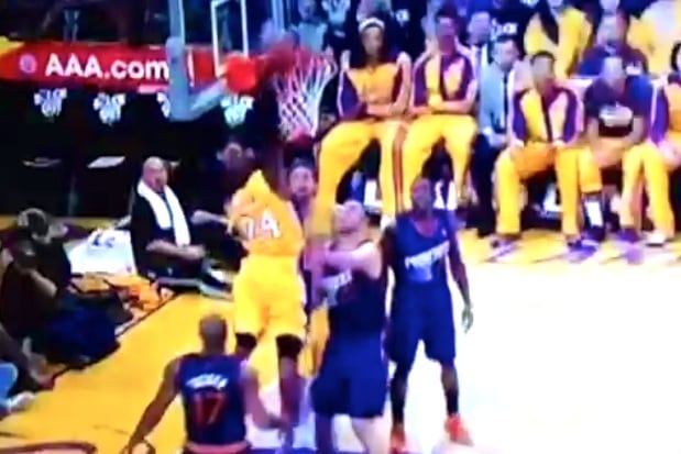 Kobe Bryant Dunks for First Time Since Tearing Achilles