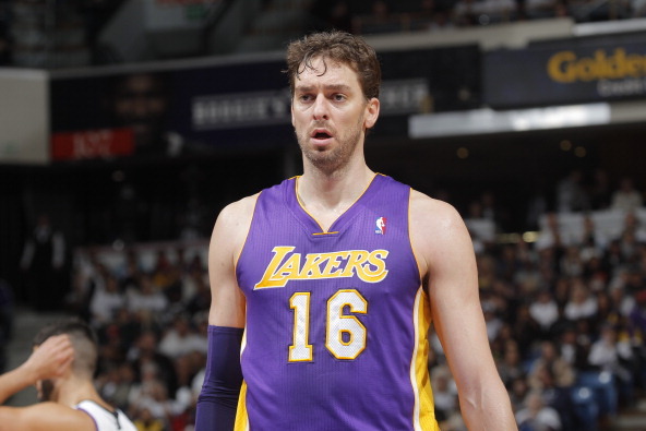Why There's No Easy Answer in LA Lakers' Pau Gasol Conundrum