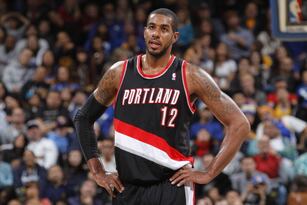 452496055-lamarcus-aldridge-of-the-portland-trail-blazers-in-a_crop_north