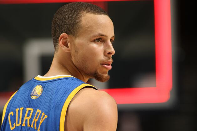 Video: Warriors' Stephen Curry Hits Game-Winning Jumper to Beat Mavericks