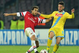 Hi-res-455183733-mathieu-flamini-of-arsenal-and-dries-mertens-in-action_crop_north