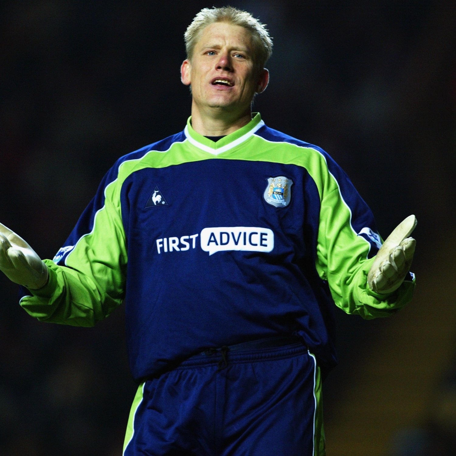 peter schmeichel man utd shirt